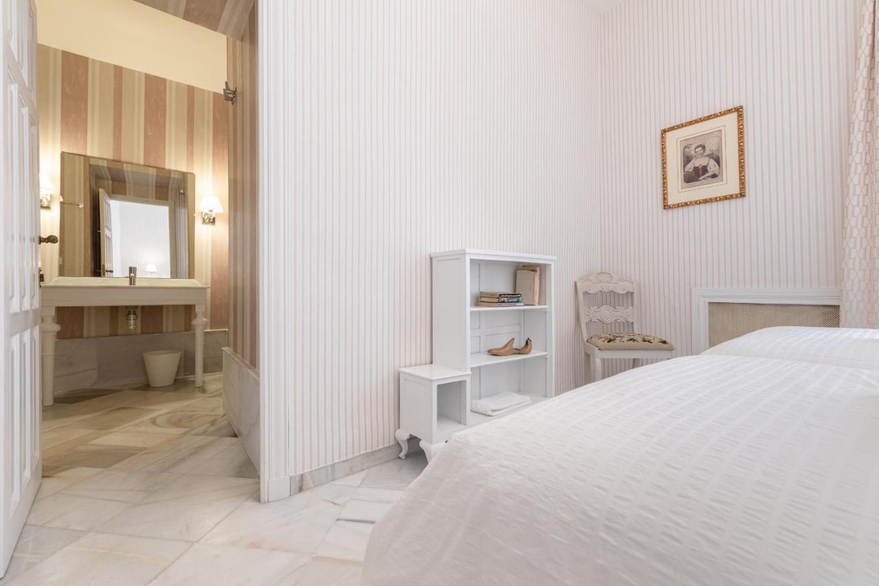 Ohliving Virgenes 7 Villa Севиля Екстериор снимка
